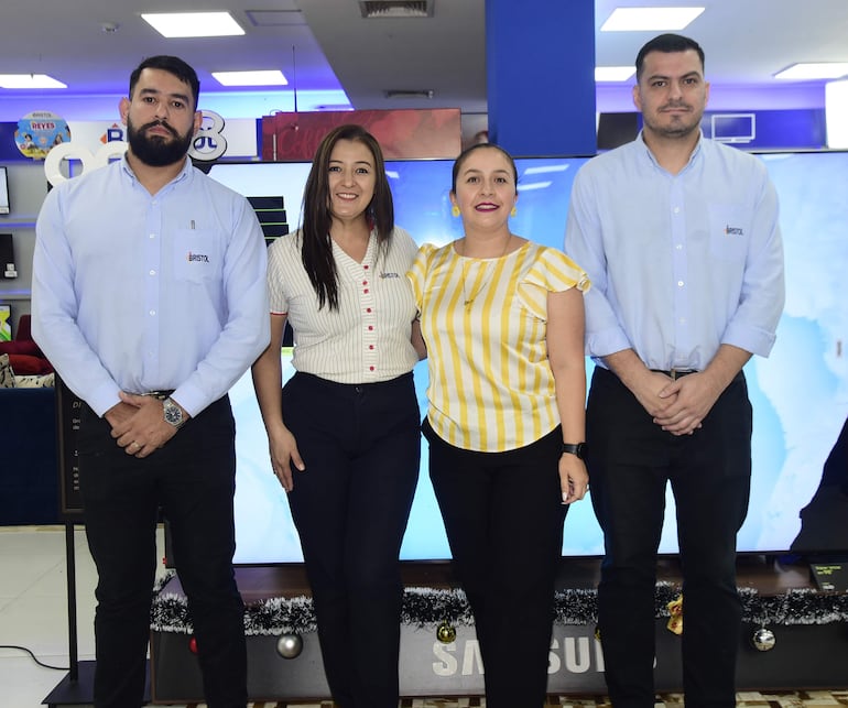 Fabio Riveros, Sonia Sanchiz, Rossana Palacios y José Miranda.