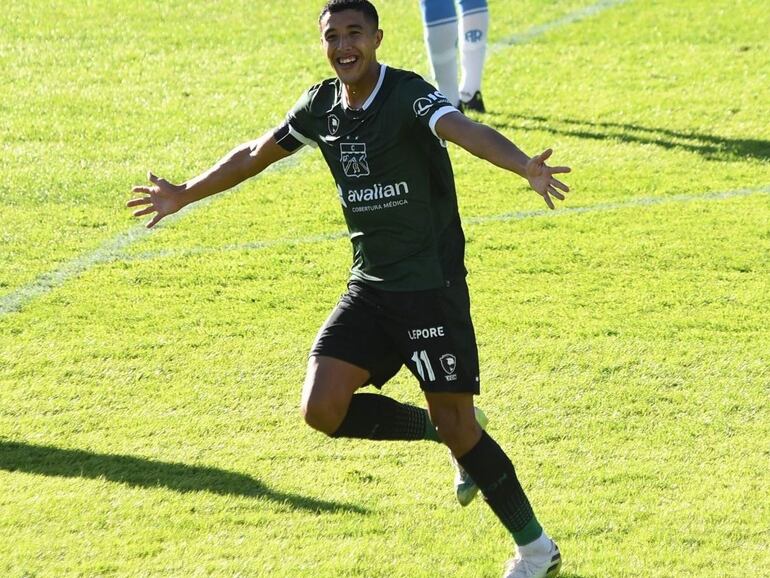 David Gallardo, jugador de Sarmiento de Junín, llega a préstamo de Guaraní.