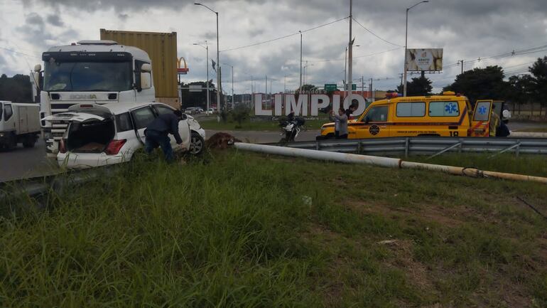 Aparatoso accidente de tránsito en Limpio.