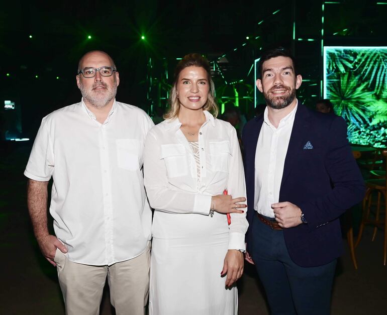 Bruno Zubizarreta, Rocío Rivarola y Ernesto Da Costa.