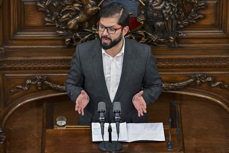 El presidente de Chile, Gabriel Boric , durante la apertura de la sesión solemne del Consejo Constitucional. (AFP)