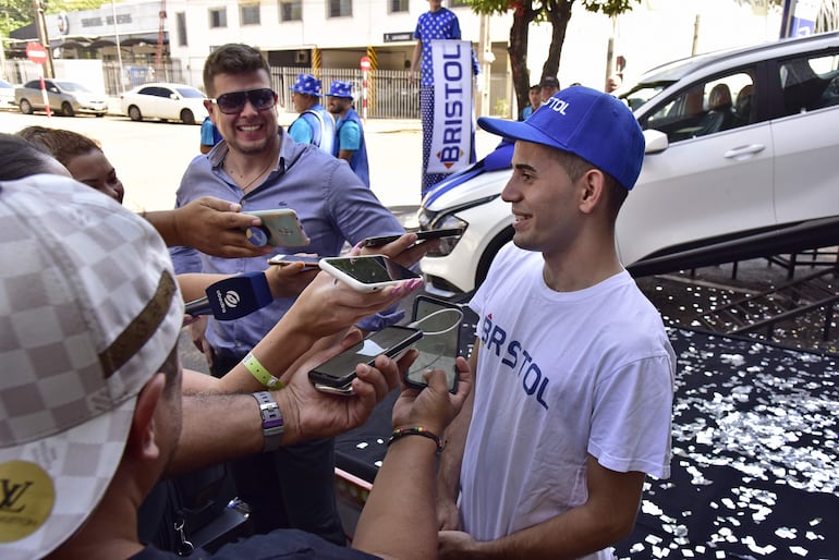 Entrevista para los medios de prensa.