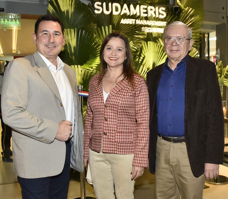 Leonardo Petta, Ana María Sischik y Luis Alberto Rodríguez.