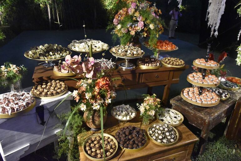 La mesa de dulces estuvo a cargo de Coco Leiva.