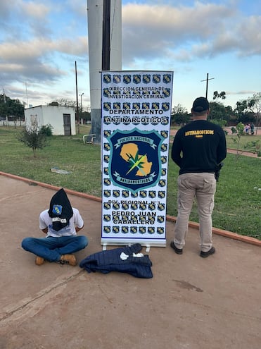 El presunto narcotraficante detenido en una plaza de Pedro Juan Caballero.