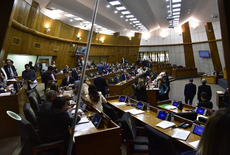 Sesión de la Cámara de Diputados desarrollada ayer.