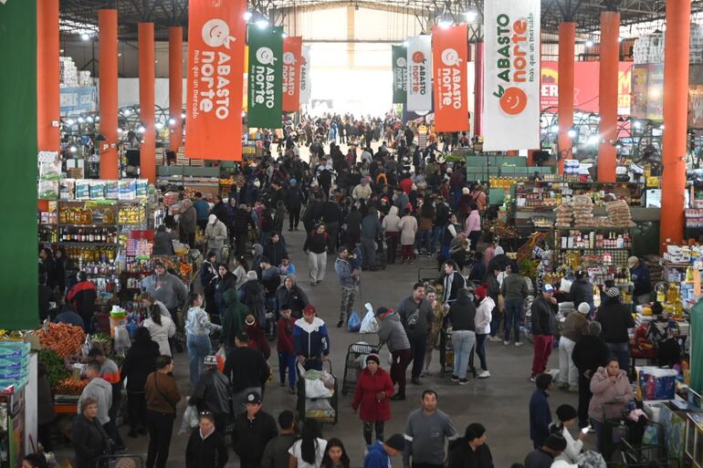 En el Abasto Norte se desarrolllará una feria de empleo para cubrir vacancias laborales disponibles en este centro comercial.