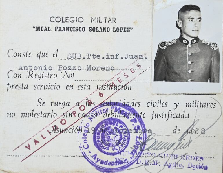 Constancia del Colegio Militar Mariscal Francisco Solano López.