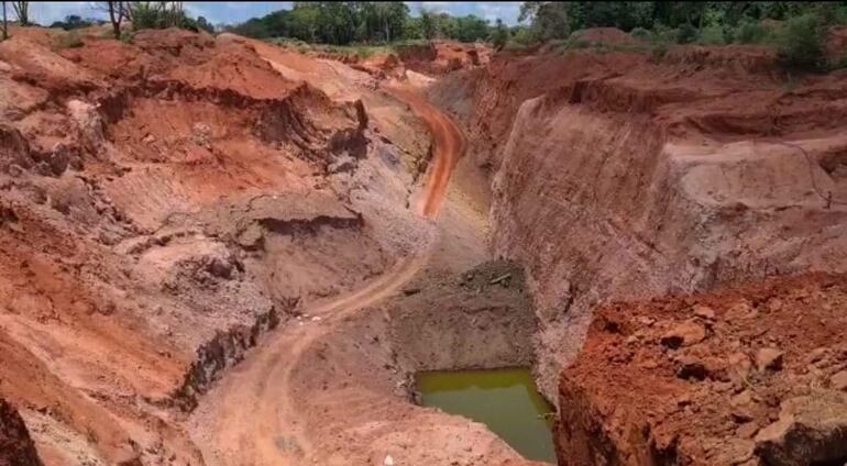 Zona en disputa por la explotación de oro en Paso Yobái.