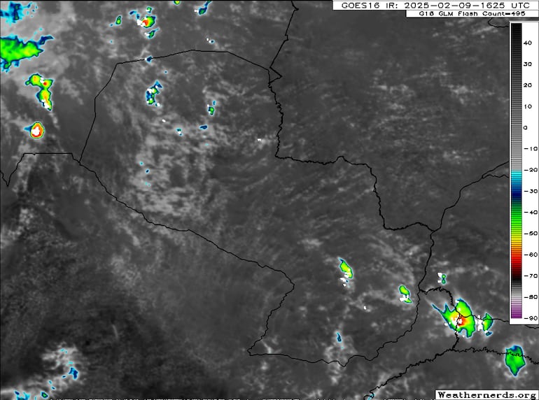 Núcleos de tormenta sobre el territorio nacional.