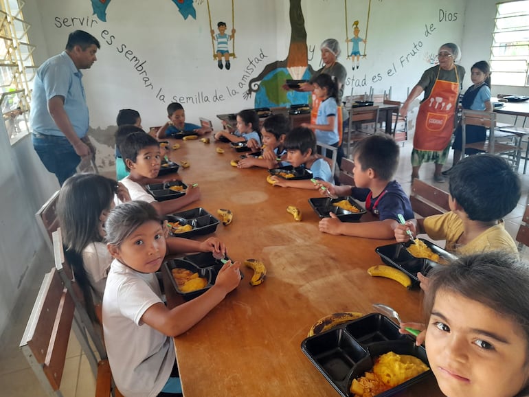 Desde hoy también se sirve el almuerzo escolar en las instituciones educativas de la zona.