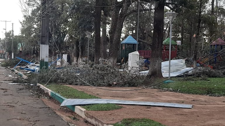 Un temporal causó destrozos en la tarde de ayer, miércoles, en el departamento de Caaguazú.