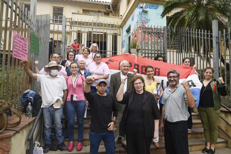 Los pacientes oncológicos protestan frecuentemente denunciando carencias en el sistema público de salud.