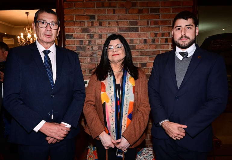 Ignacio Martínez, Carolina Llanes y Rafael Caballero.