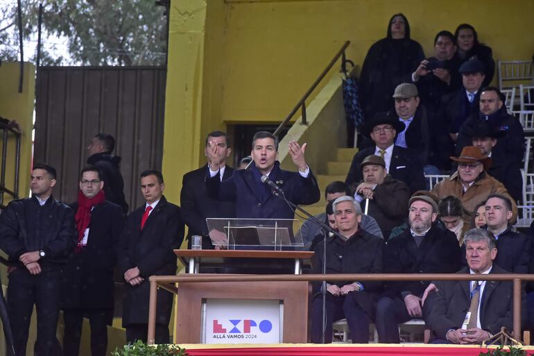 El presidente Santiago Peña hizo un discurso oficial en la inauguración de la Expo, un hecho que no es habitual en esta ceremonia. 