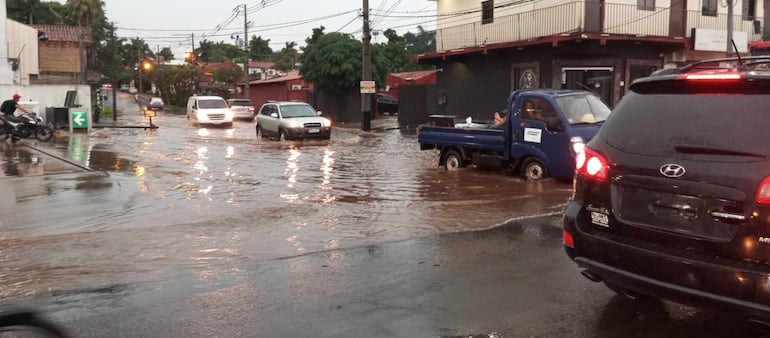 Tormenta en Luque.