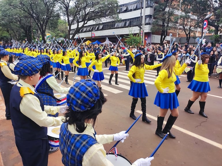 Con entusiasmo los alumnos participaron de anual actividad. 