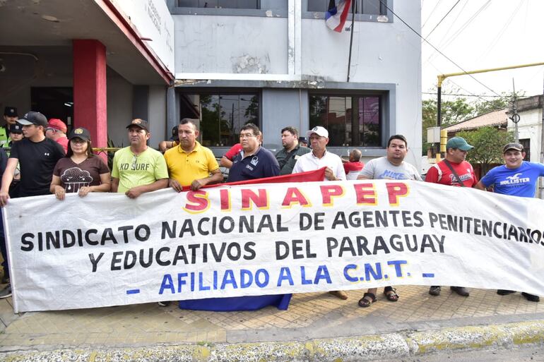 guardiacárceles manifestación Asunción Ministerio de Justicia