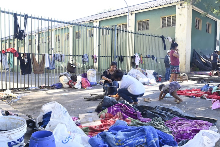 Alrededor del 40% de los indígenas instalados frente al INDI son de la población infantil.