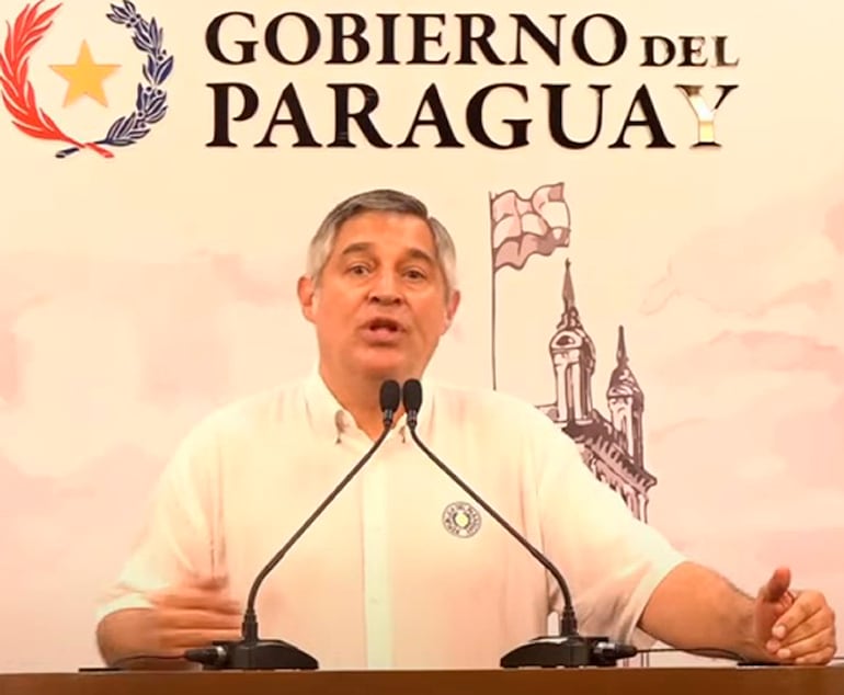 Ministro de Educación, Luis Ramírez. 