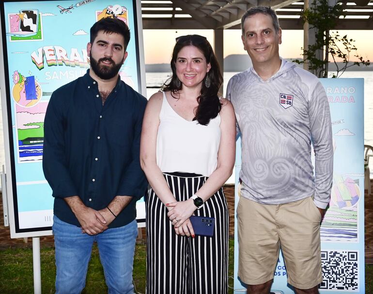 Eugenio Mendonca, Marta Vera y Javier Barriocanal.