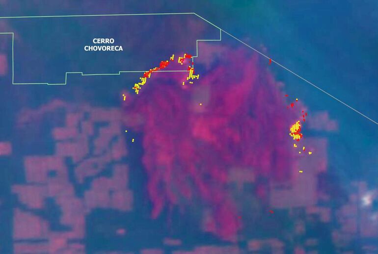 Mapa de calor del Infona muestra cómo el fuego avanza dentro de la reserva natural Chovoreca.