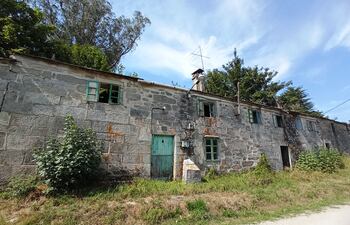 Casa del poeta gallego Xosé María Díaz Castro en su pueblo natal, Guitiriz, Lugo. (Fotografía: Gian P. Codarlupo)