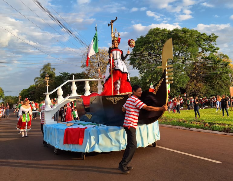 Fiesta Nacional de las Colectividades en Hohenau.