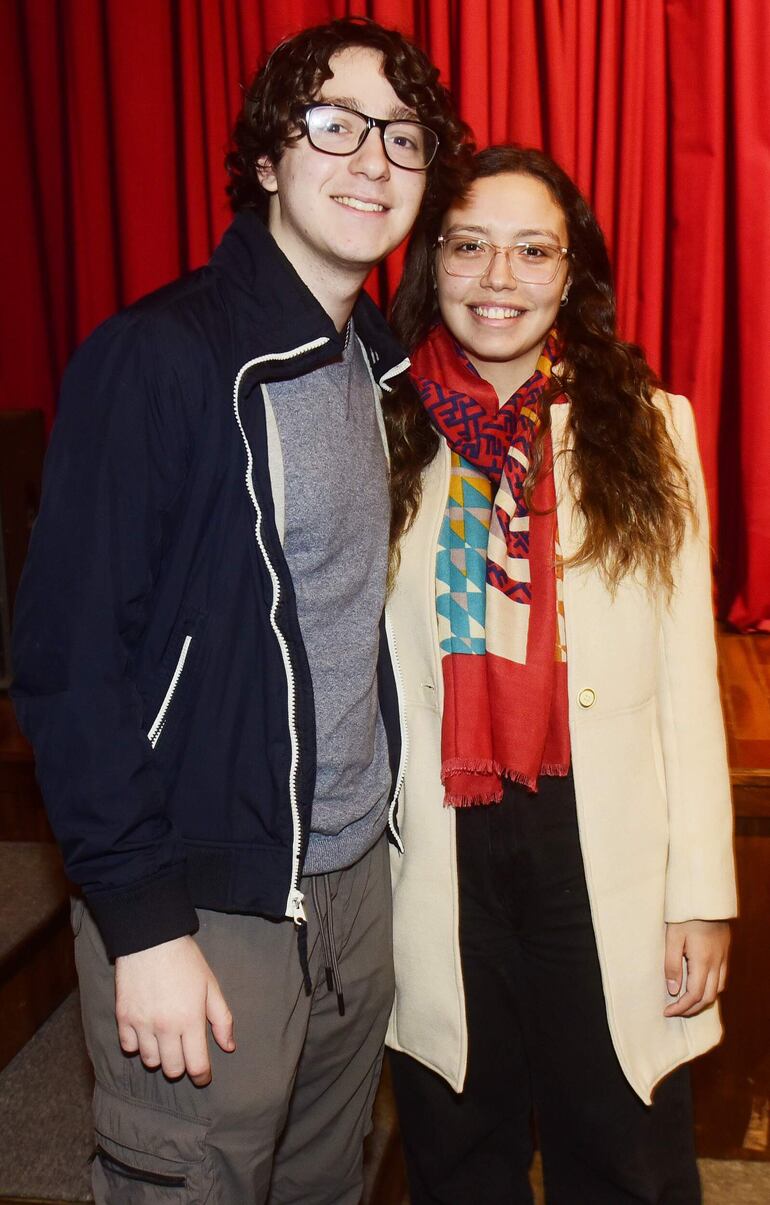 Santiago Rodas y Ana Paula Rodas.