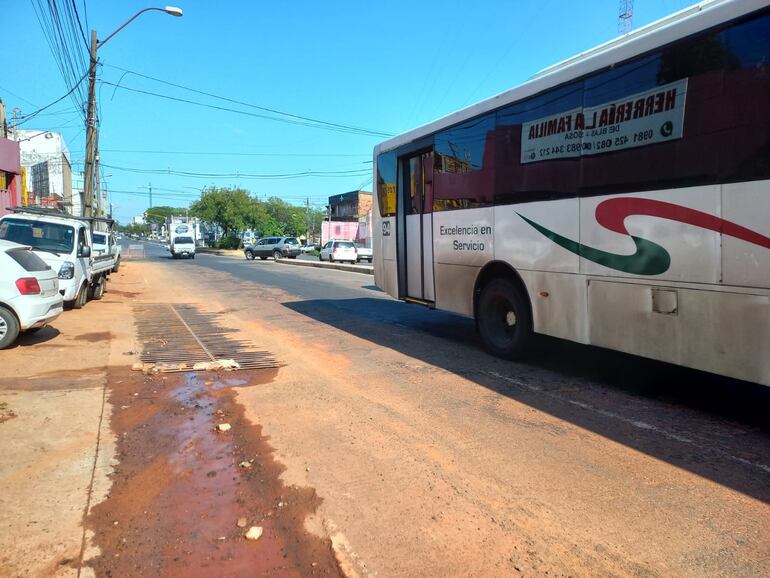 Cierre de Eusebio Ayala. Rehabilitación temporal de la avenida.