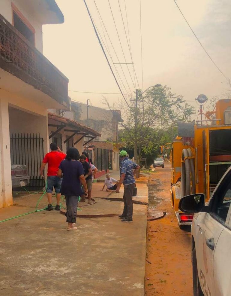 El incendio de vivienda ocurrió en el barrio San Roque de Yaguarón.