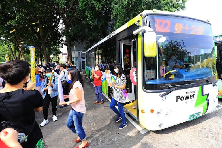 Taiwán donará 10 buses eléctricos al país.