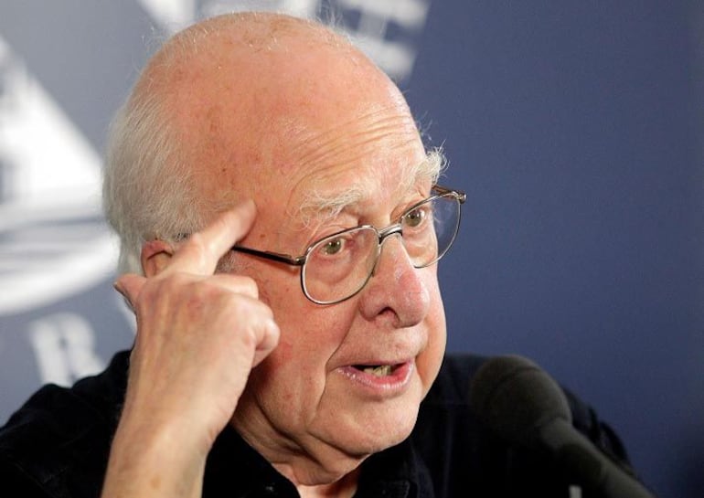 Peter Higgs descubridor de la "partícula de Dios" murió a los 94 años.