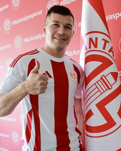 Braian Samudio, esperanza de gol del Antalyaspor de Turquía.