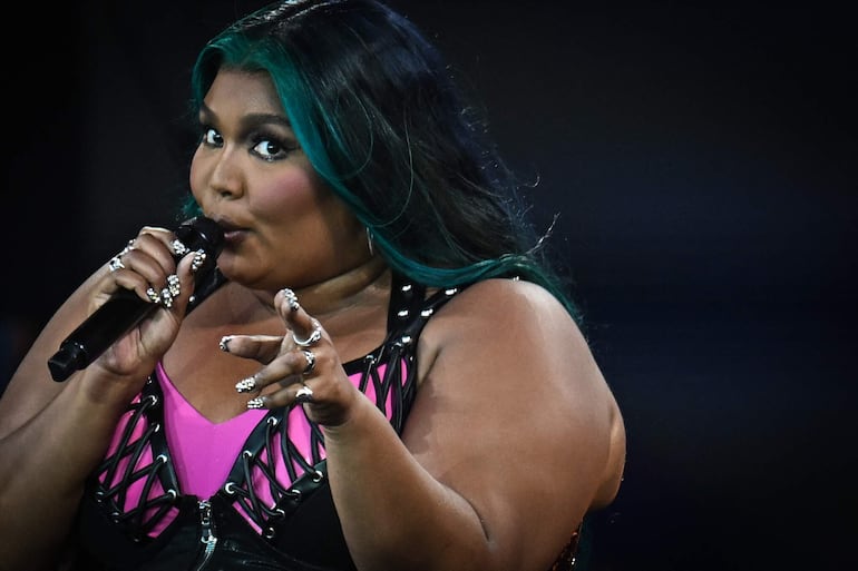 Lizzo durante su show en el festival de Glastonbury.