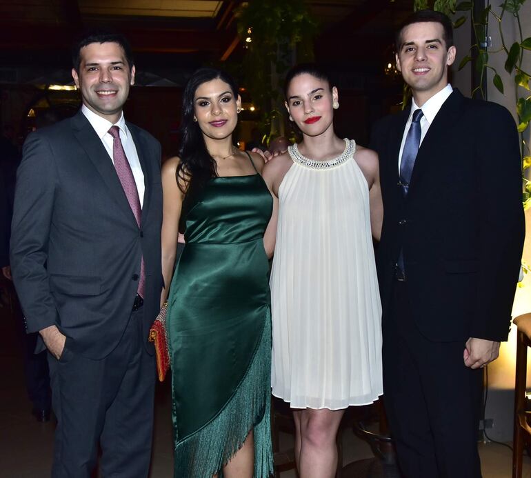 Diego Brítez, Ana Villalba, Ana Paula Céspedes y Diego Escobar.