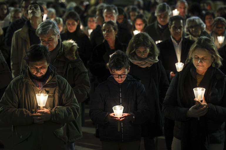 Una vigilia por víctimas de abuso sexual en la Iglesia, en febrero de 2023 en Lisboa, Portugal.