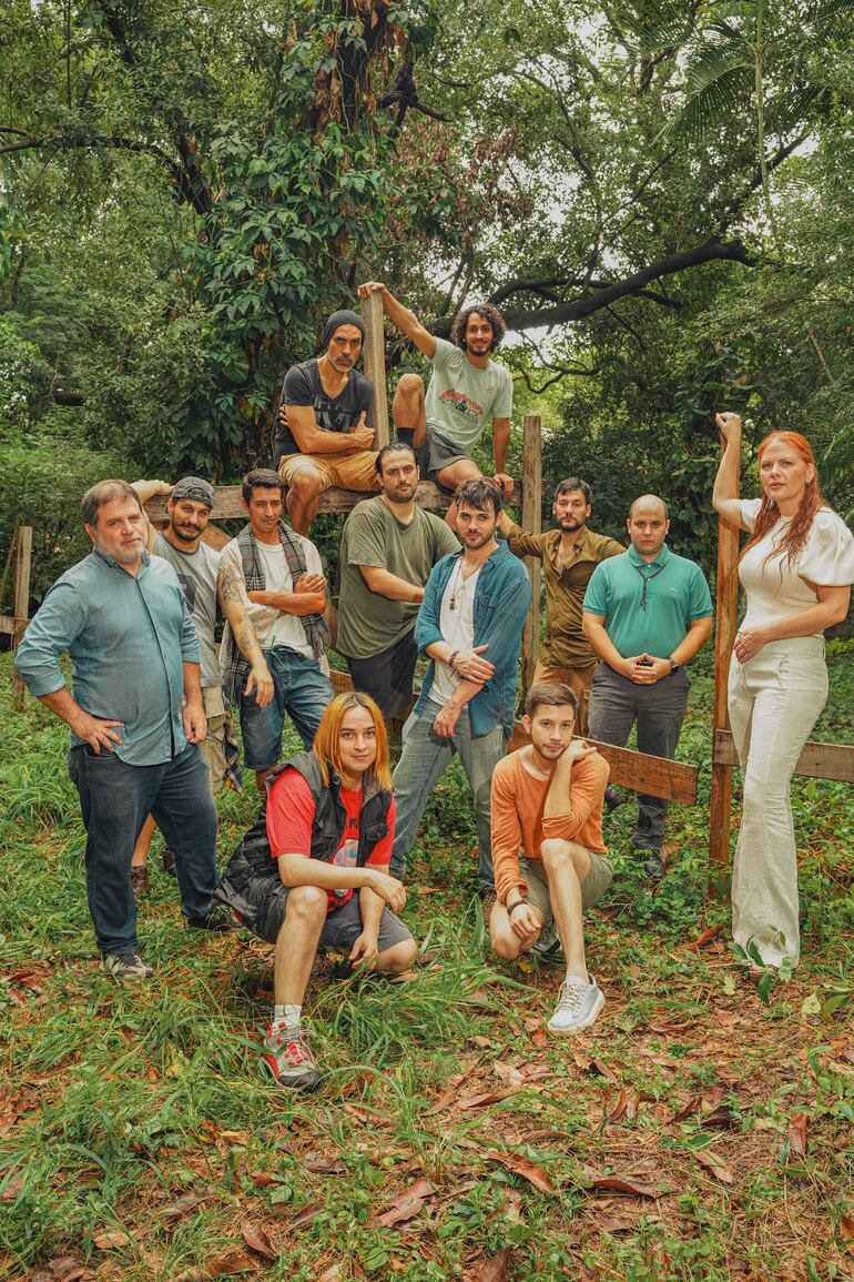 El elenco de "¡Finca la Fe!".