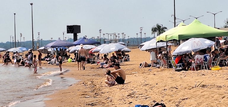 Playa San José de Encarnación.