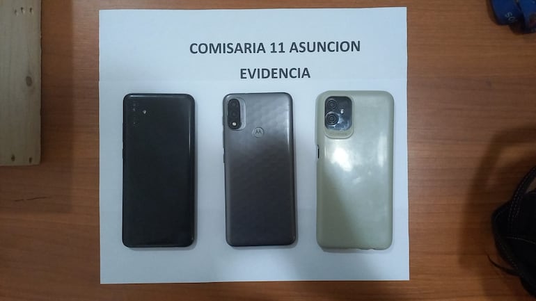 Celulares robados que fueron recuperados por la Policía.