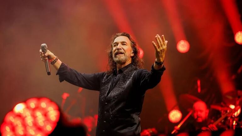 Marco Antonio Solís.