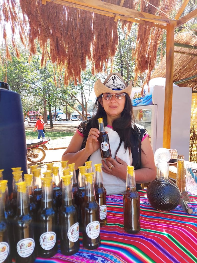 Exposición del trago del Cacique Ñanduabucu.