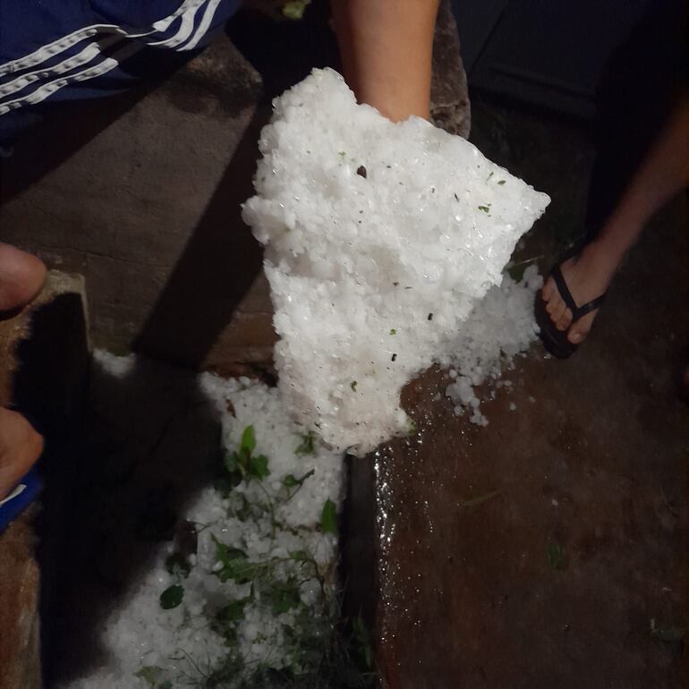 Una Fuerte granizada causó destrozos en varios sectores de Caaguazú