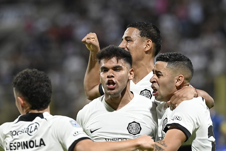 Olimpia es el líder del torneo y está noche enfrenta a Libertad