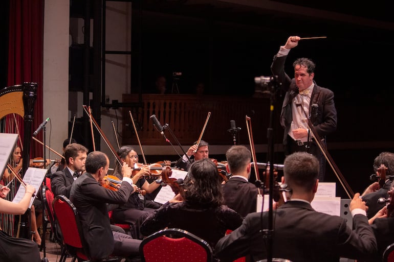 La Orquesta Sinfónica de la Ciudad de Asunción dará el puntapié inicial con música, esta noche.