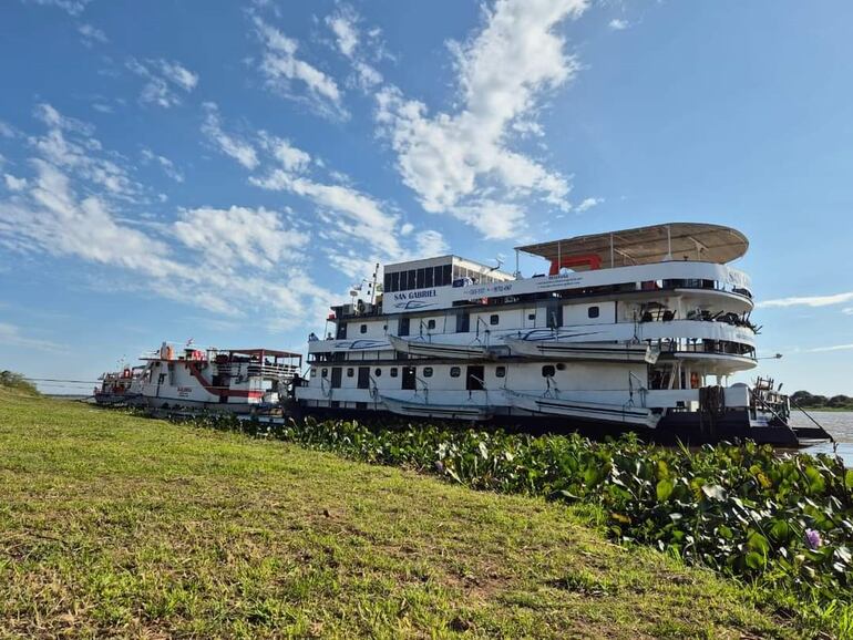 Embarcaciones turísticas del Alto Paraguay, rubro que podría ser potenciado.