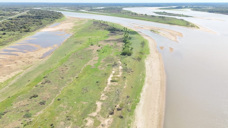 El río Paraguay sigue descendiendo de manera preocupante.