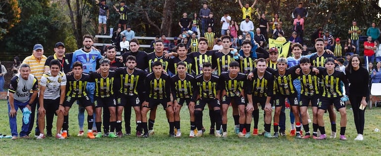 El cuadro del club 14 de Mayo, tricampeón de la Liga de Fútbol Yegreña.