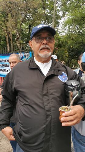 Rafael Resquín, representante de la Unión Nacional de Educadores.