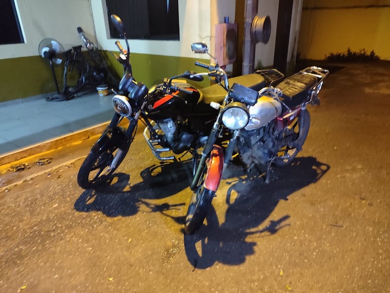 Dos motocicletas denunciadas como robadas fueron recuperadas en Capiatá.